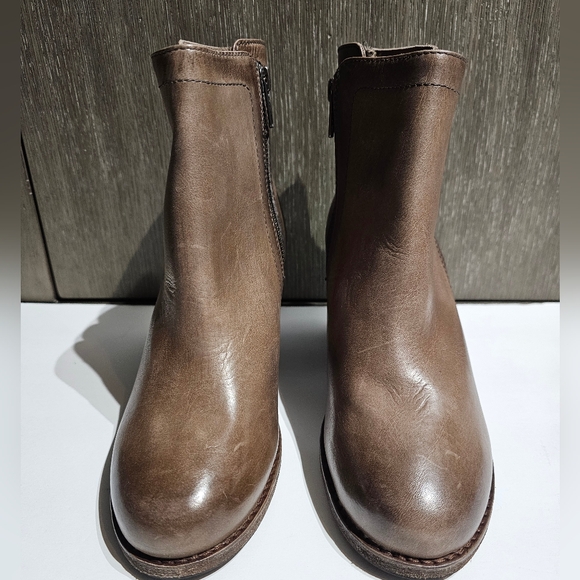 Frye Addie Boots Size 7 - Picture 3 of 7